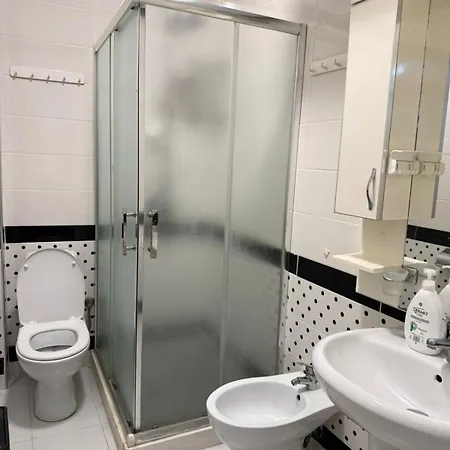 City Tirana Apartment Appartamento